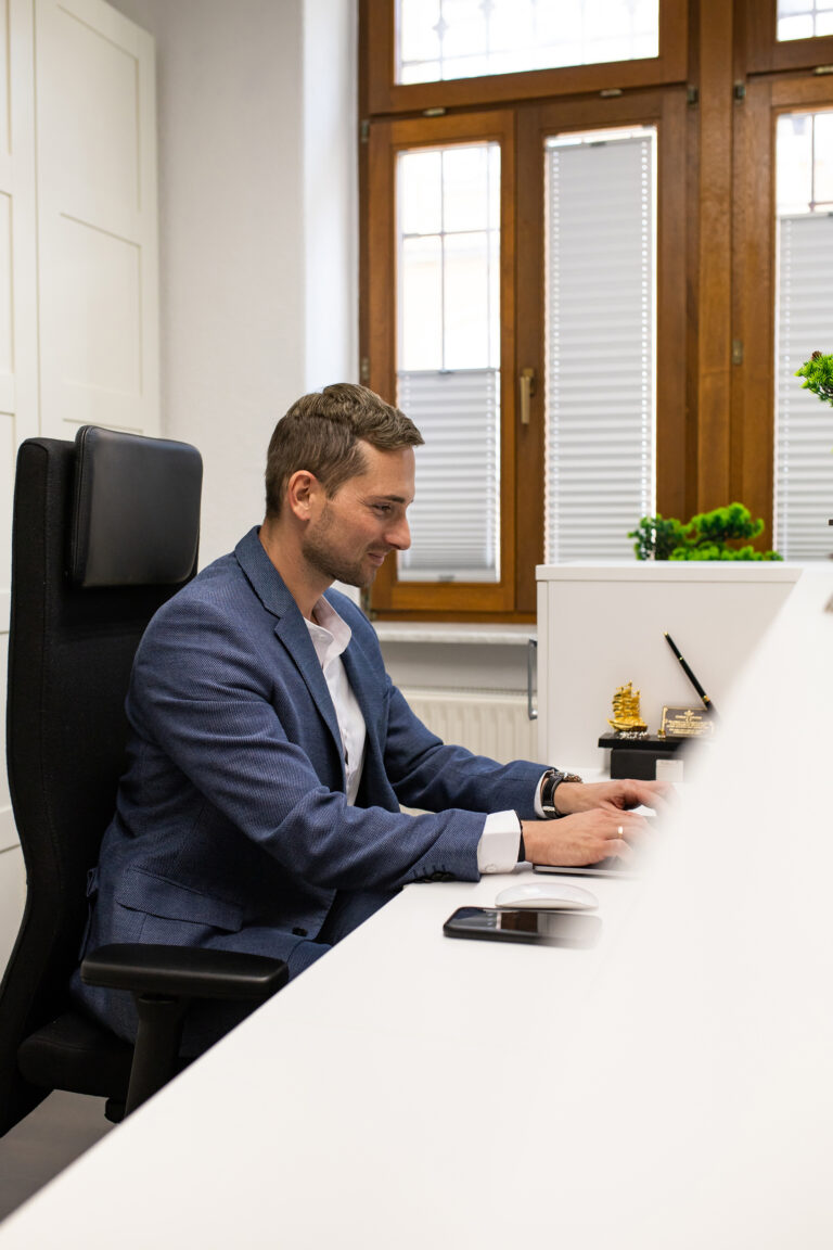 PERFECTIO - Die Finanzmakler